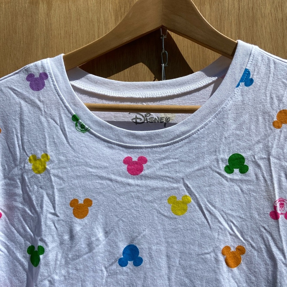 Disney Mickey Mouse t shirt women’s large